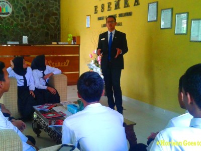 HORISON GOES TO SCHOOL